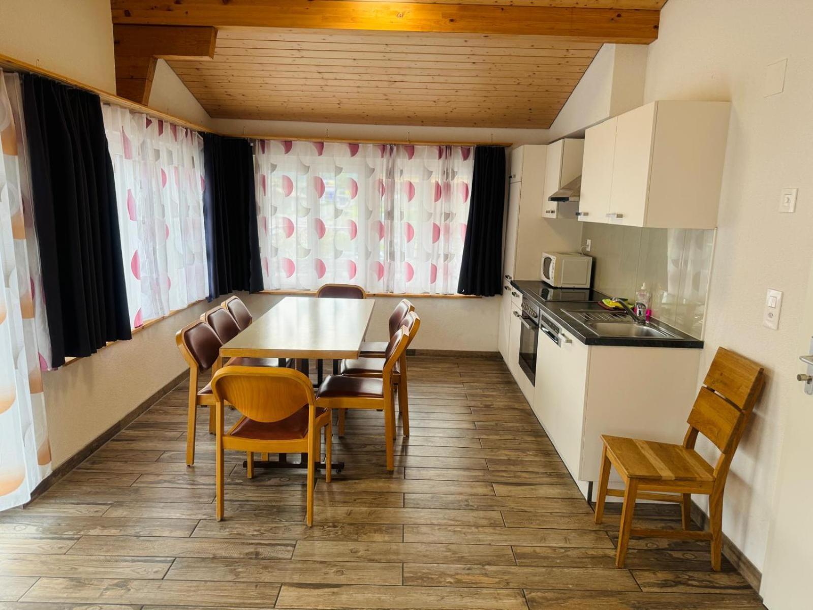 Swiss Chalet Holidays ริงเกนแบร์ก ภายนอก รูปภาพ