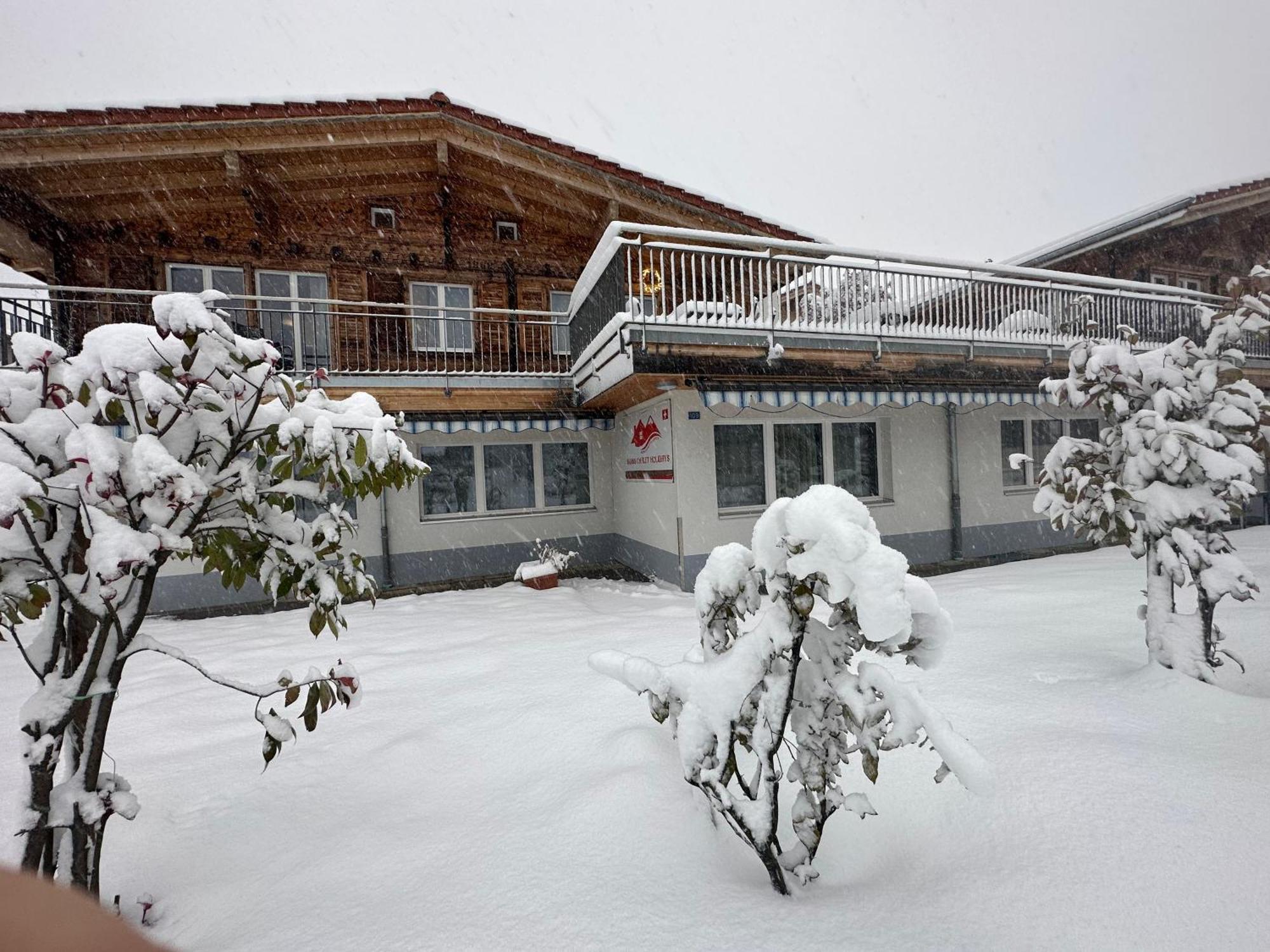 Swiss Chalet Holidays ริงเกนแบร์ก ภายนอก รูปภาพ